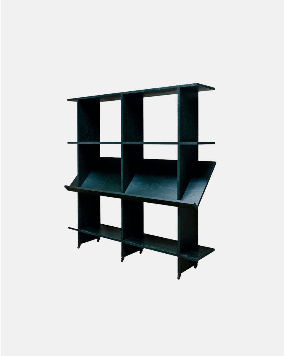 DOMINO BOOKSHELF 01