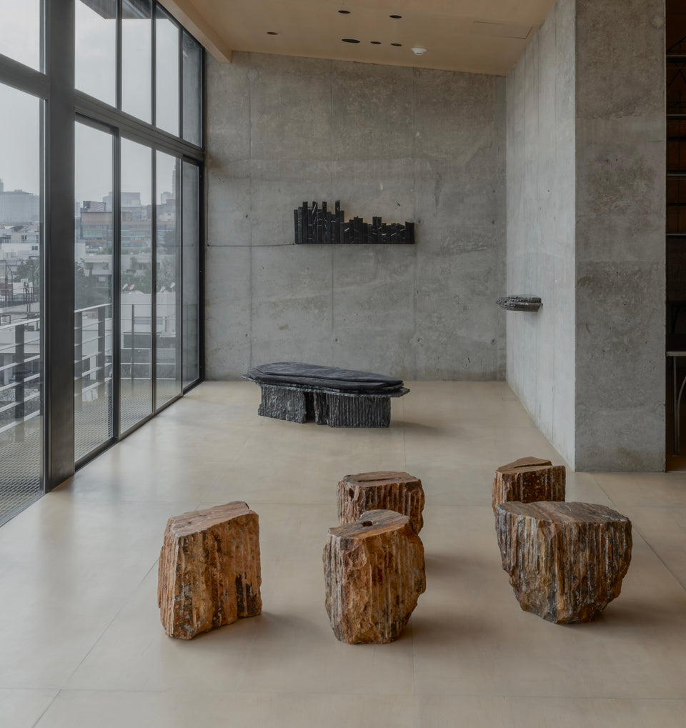 FRAGMENTOS RED TRAVERTINE TABLE