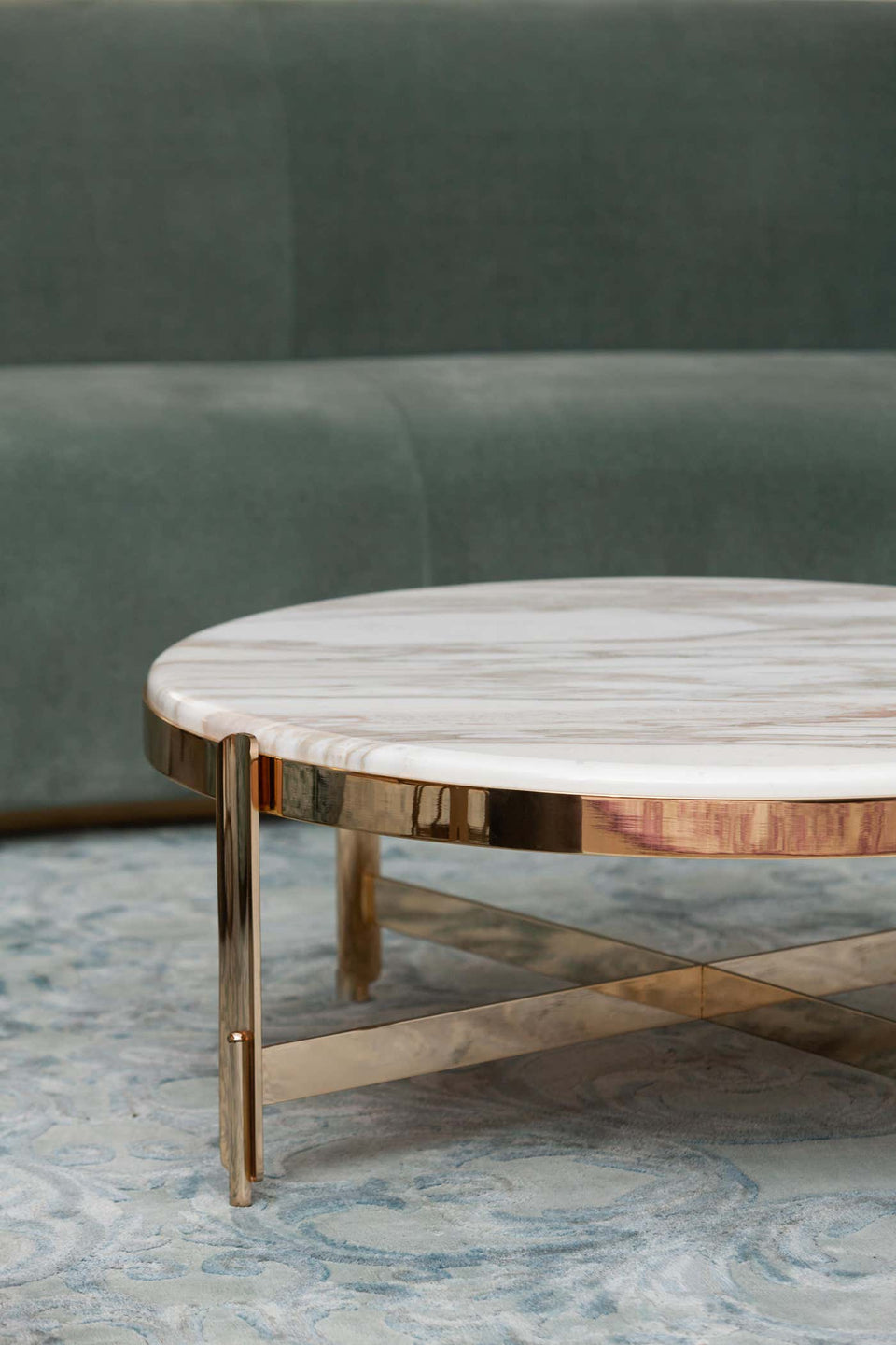 CALACATTA POLISHED BRASS M COFFEE TABLE