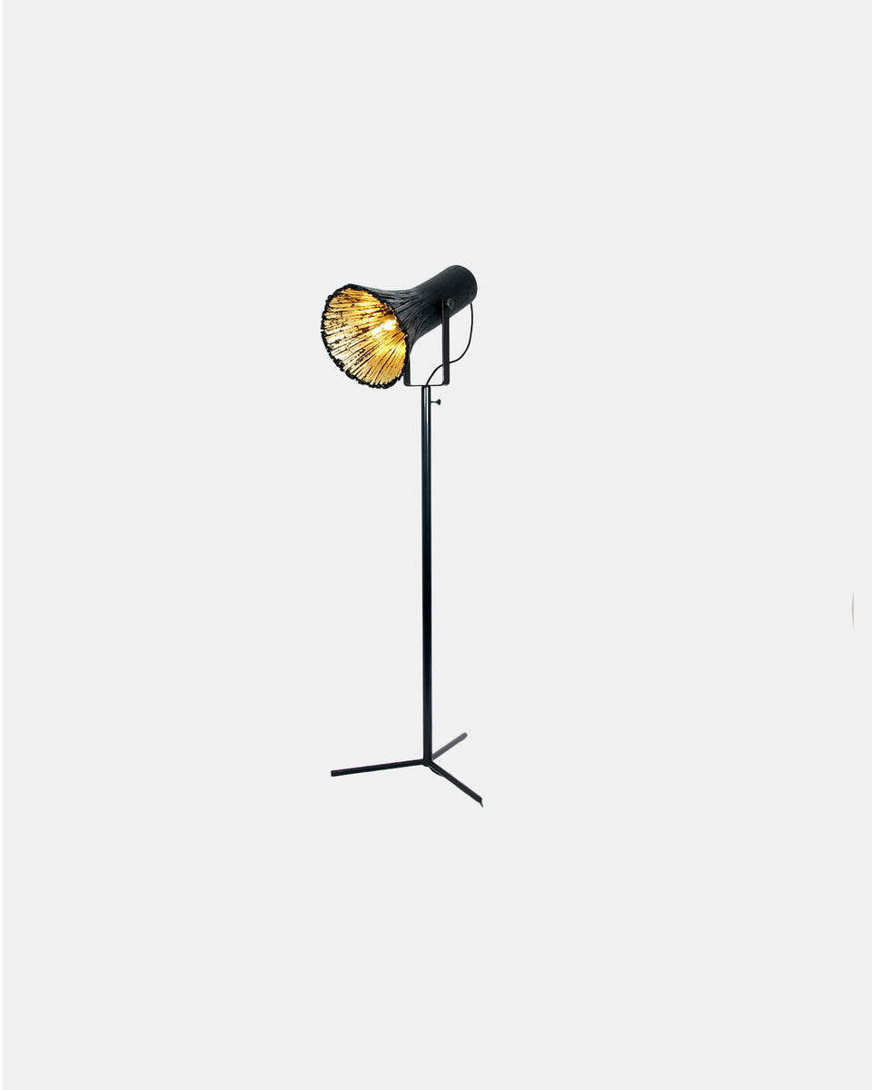 PRESSED BLACK WOOD FLOOR LAMP