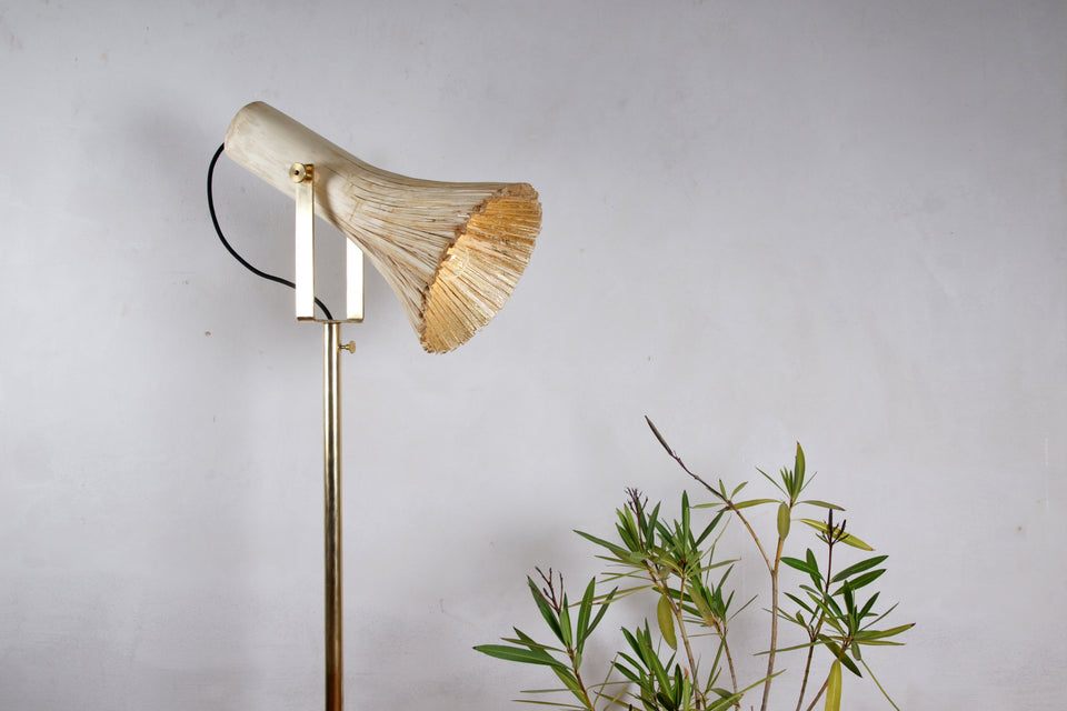 PRESSED NATURAL WOOD FLOOR LAMP