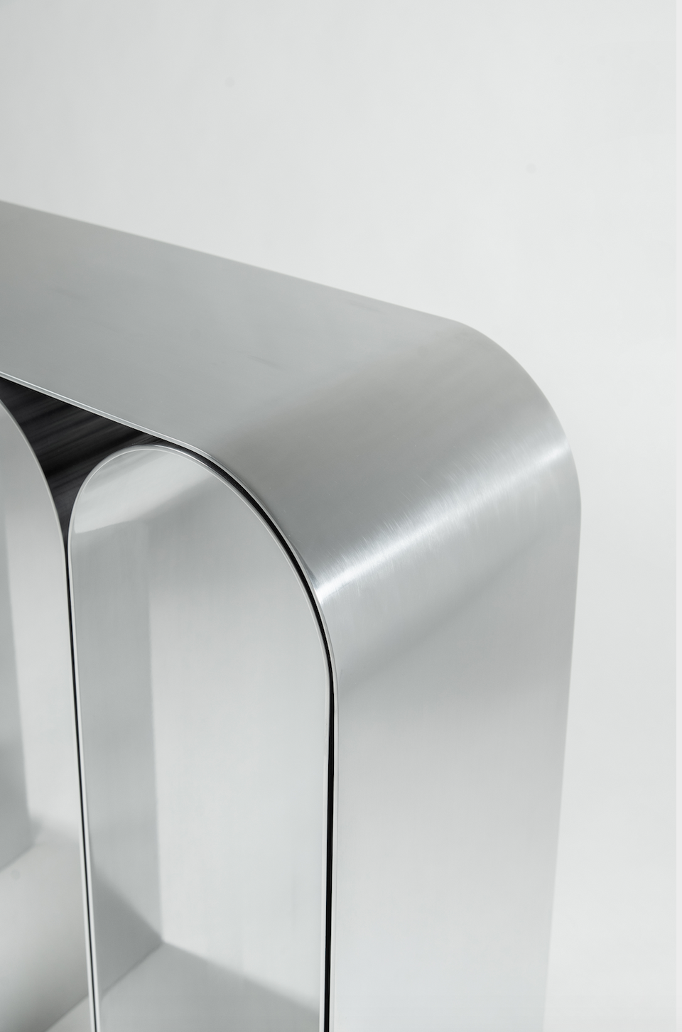 ALUMINIUM ARCH CONSOLE