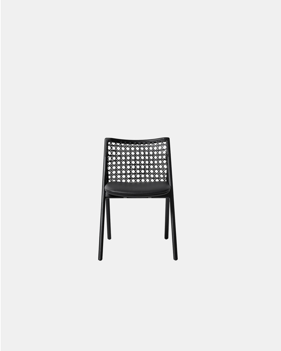 TELA CHAIR IN BLACK