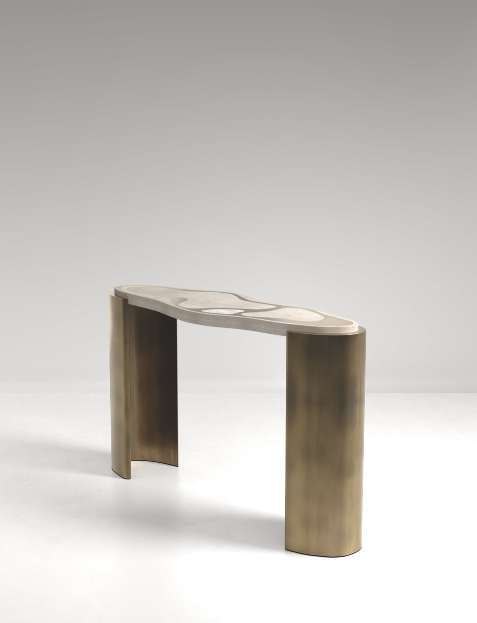 MASK WHITE QUARTZ SHAGREEN CONSOLE