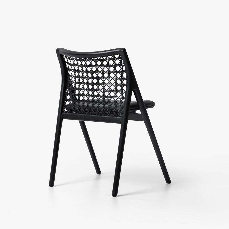 TELA CHAIR IN BLACK